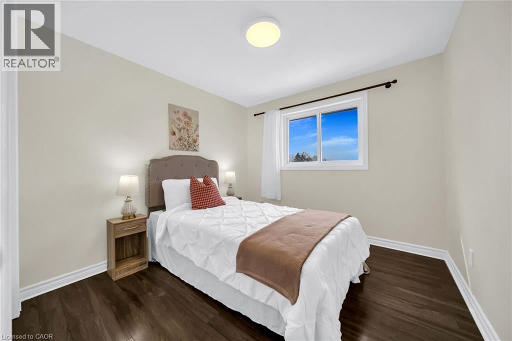 46 Chicopee Terrace, Kitchener, ON - Indoor Photo Showing Bedroom