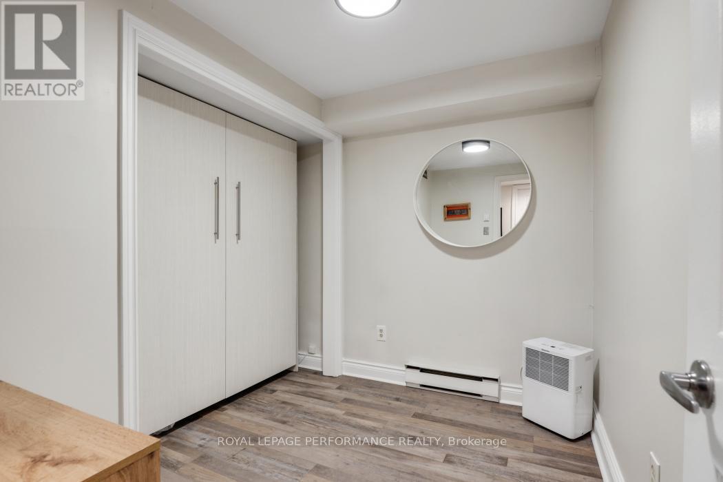 3 - 292 Laurier Avenue E, Ottawa, ON - Indoor Photo Showing Other Room