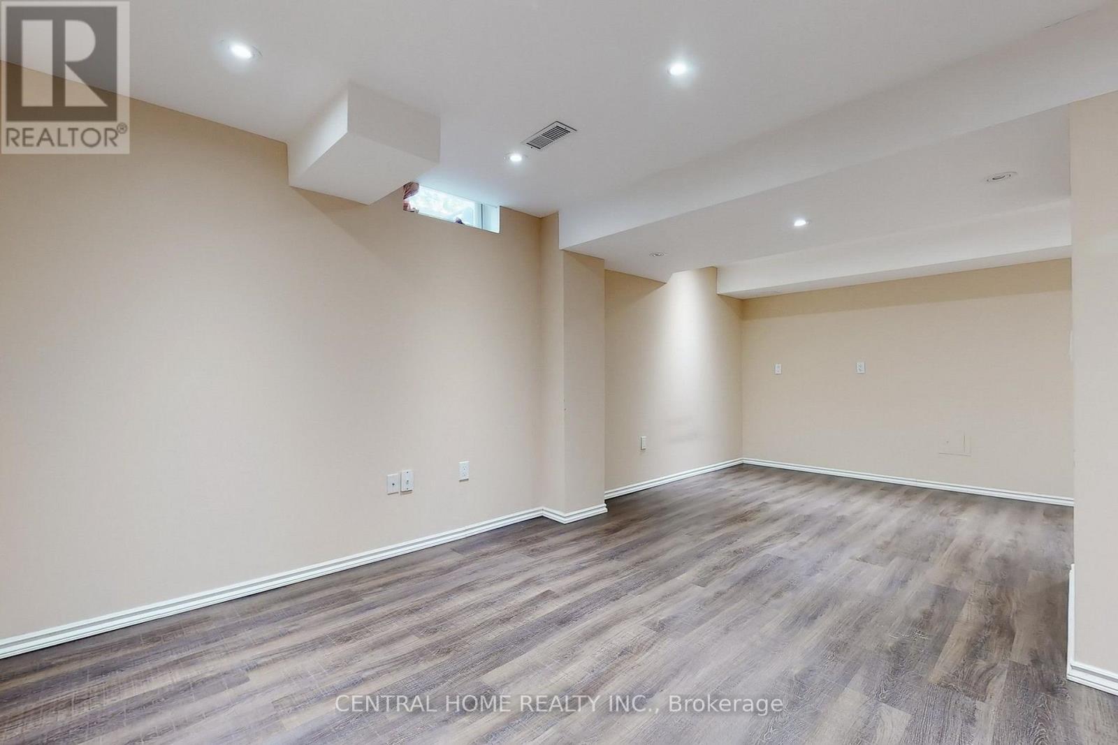 165 Manorheights Street, Richmond Hill, ON - Indoor