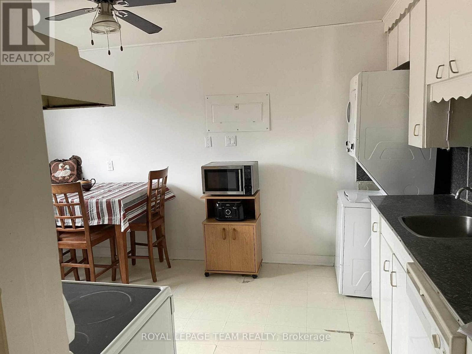 482 Vernon Avenue, Ottawa, ON - Indoor