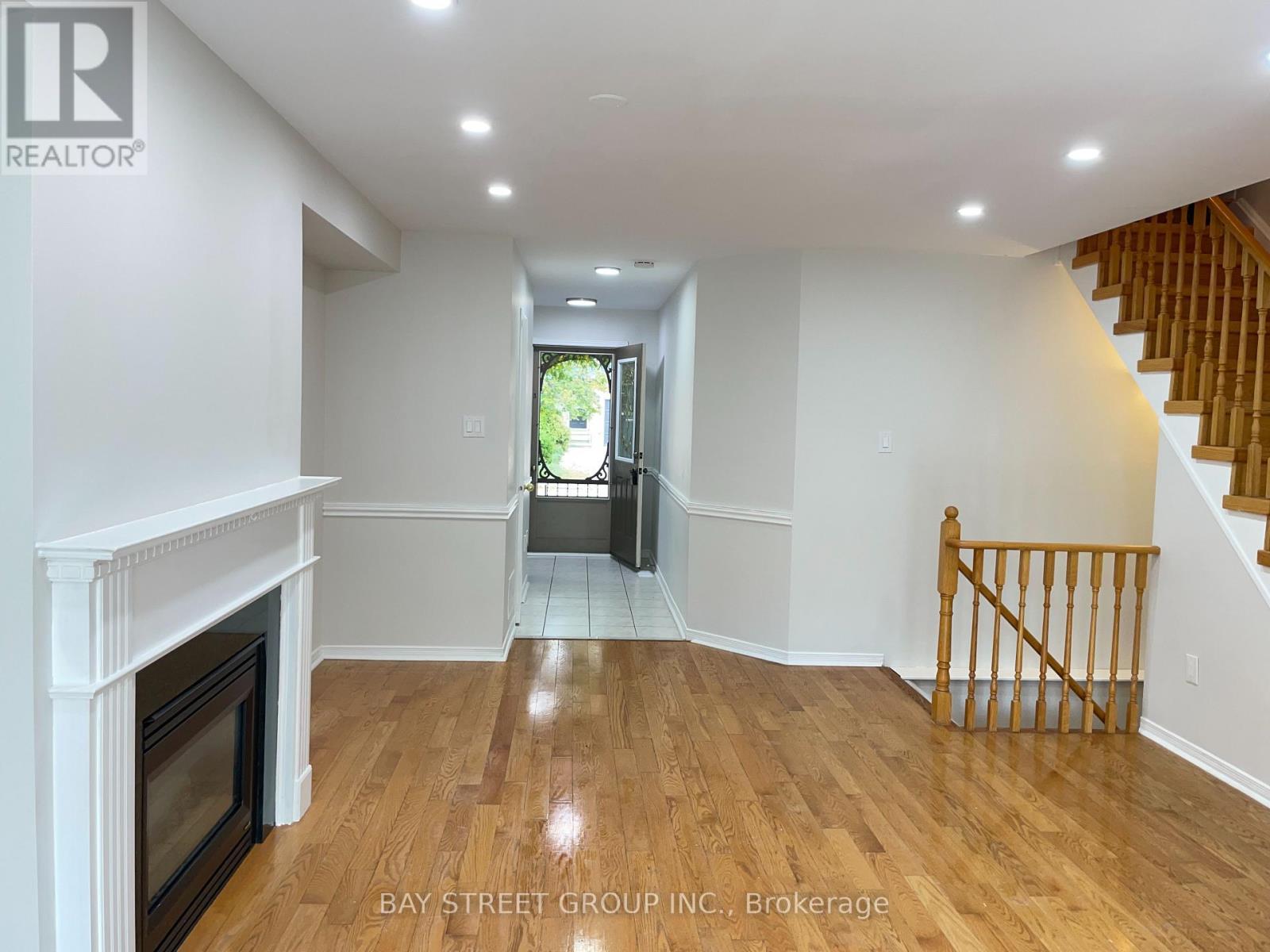 4404 Vallence Drive, Burlington, ON - Indoor Photo Showing Other Room With Fireplace