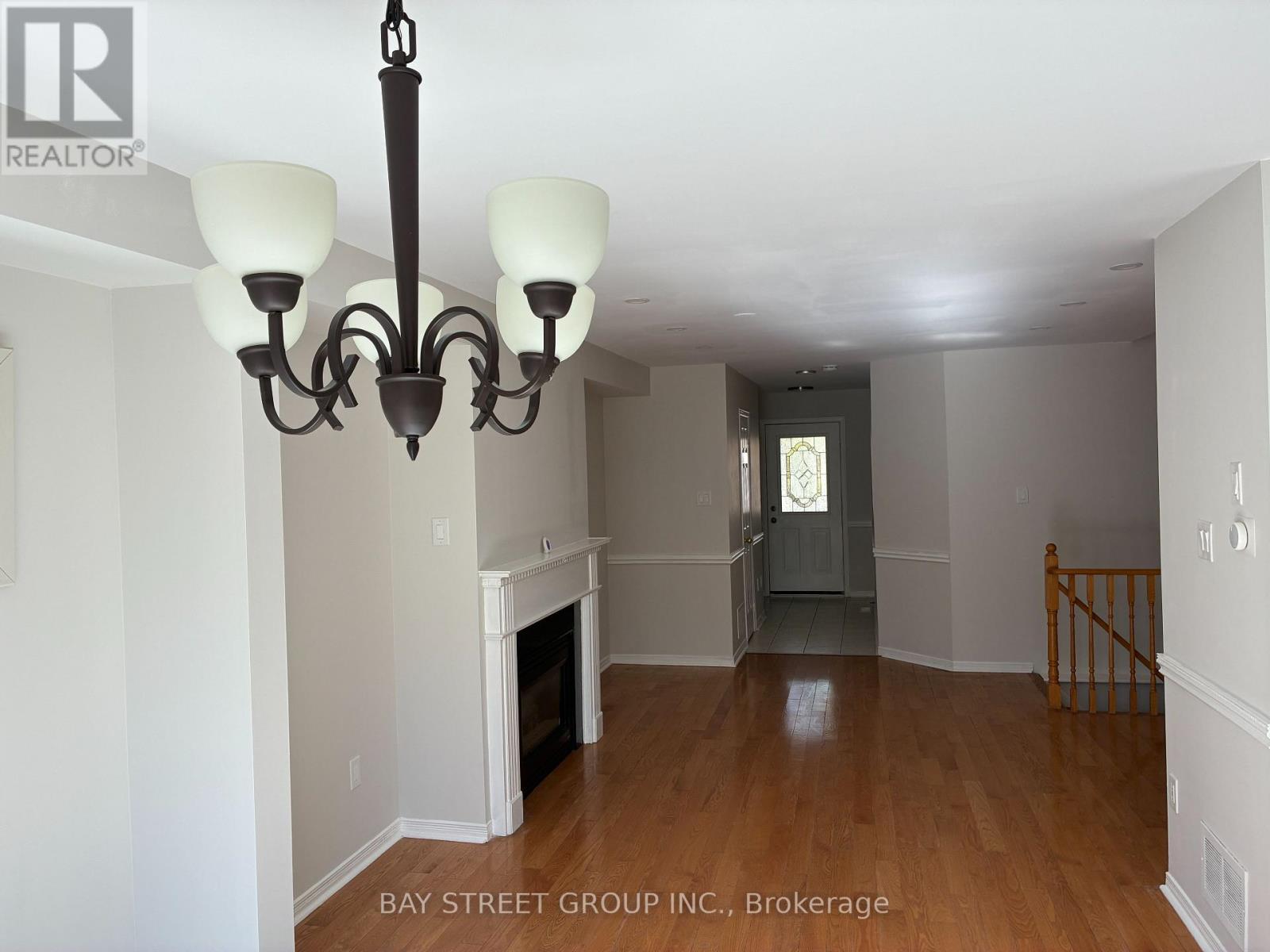 4404 Vallence Drive, Burlington, ON - Indoor Photo Showing Other Room
