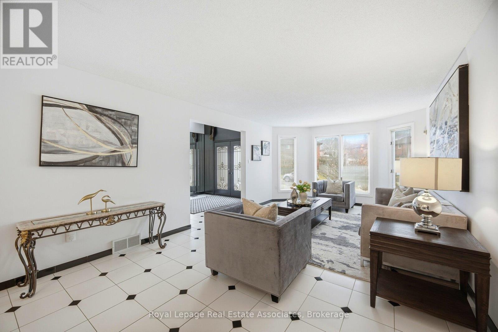 100 National Drive, Hamilton, ON - Indoor