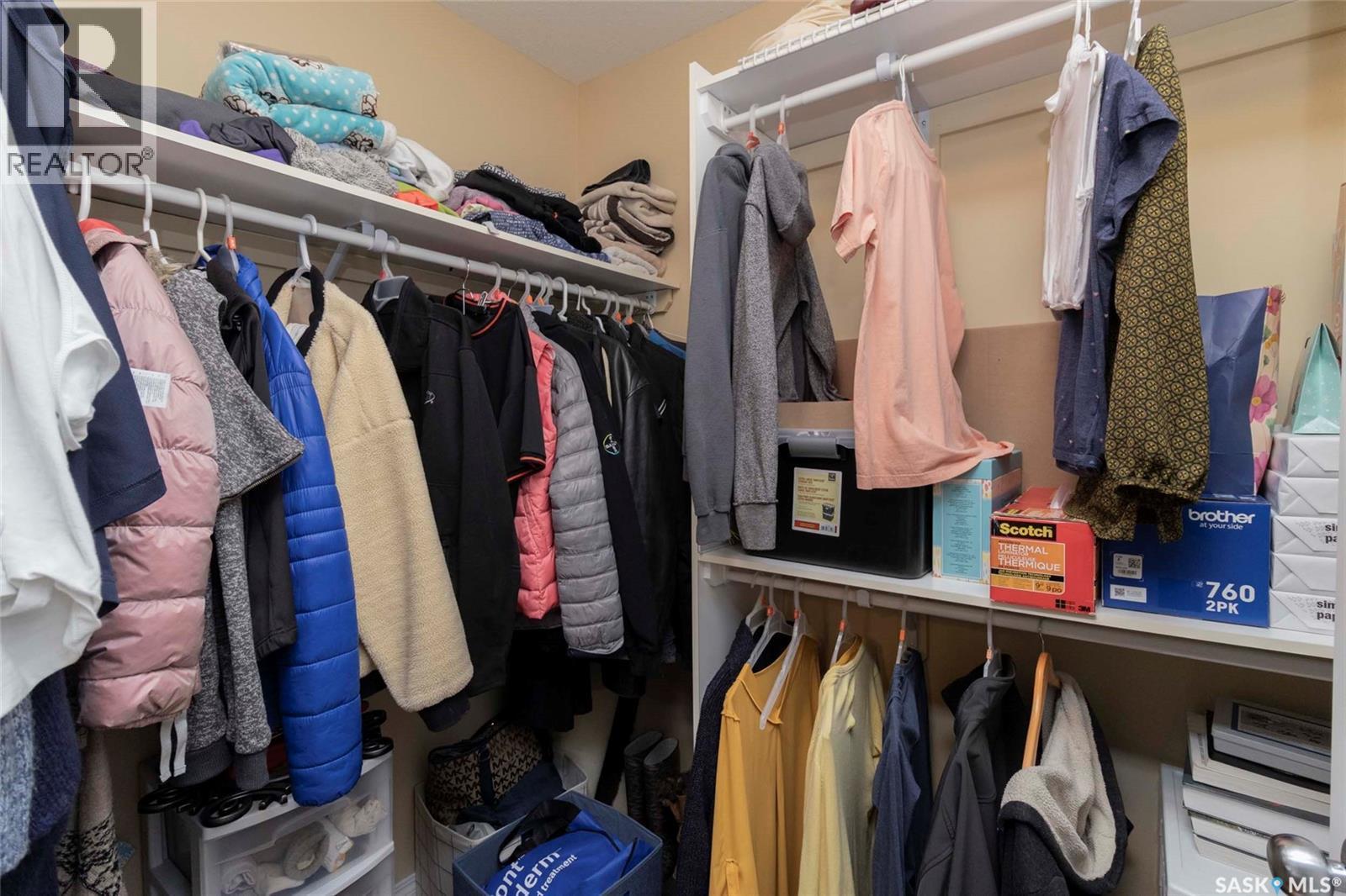 531 Dickson Lane, Saskatoon, SK - Indoor With Storage