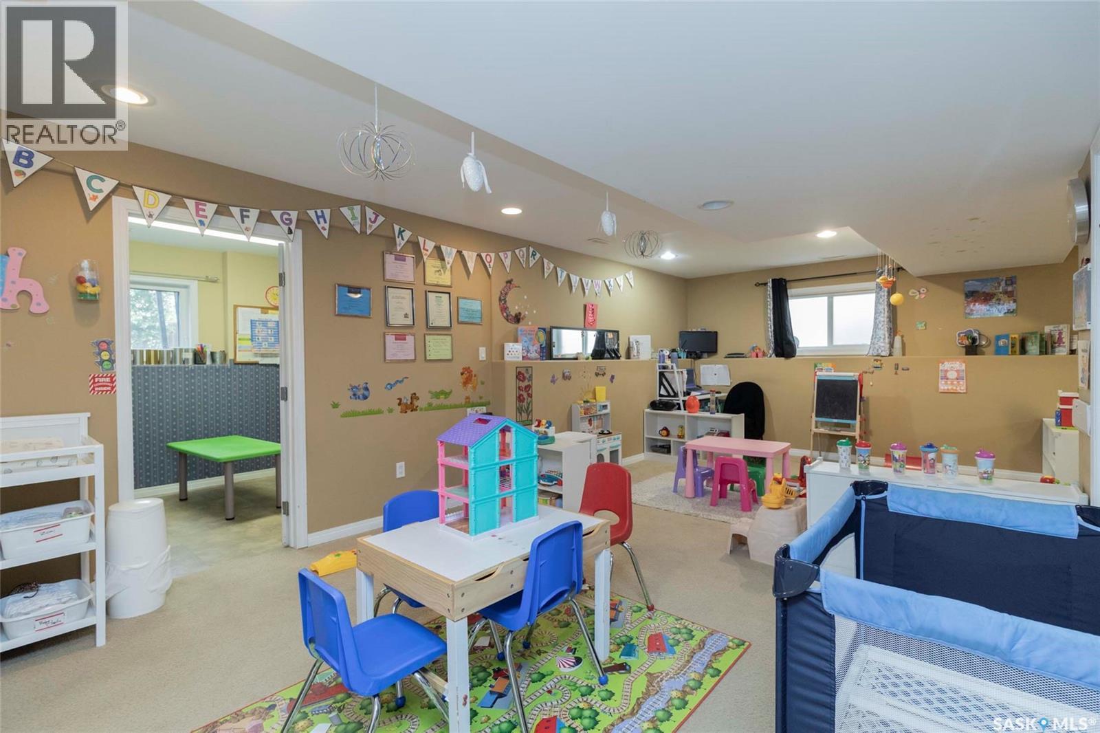 531 Dickson Lane, Saskatoon, SK - Indoor