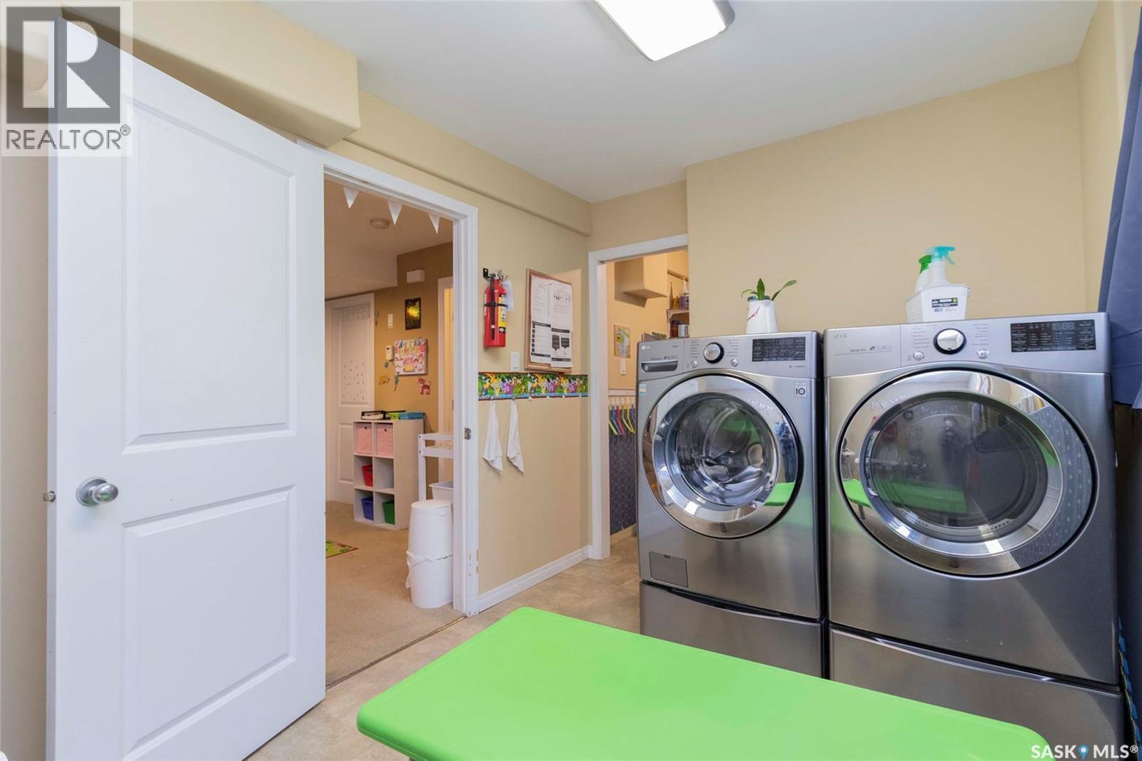 531 Dickson Lane, Saskatoon, SK - Indoor Photo Showing Laundry Room