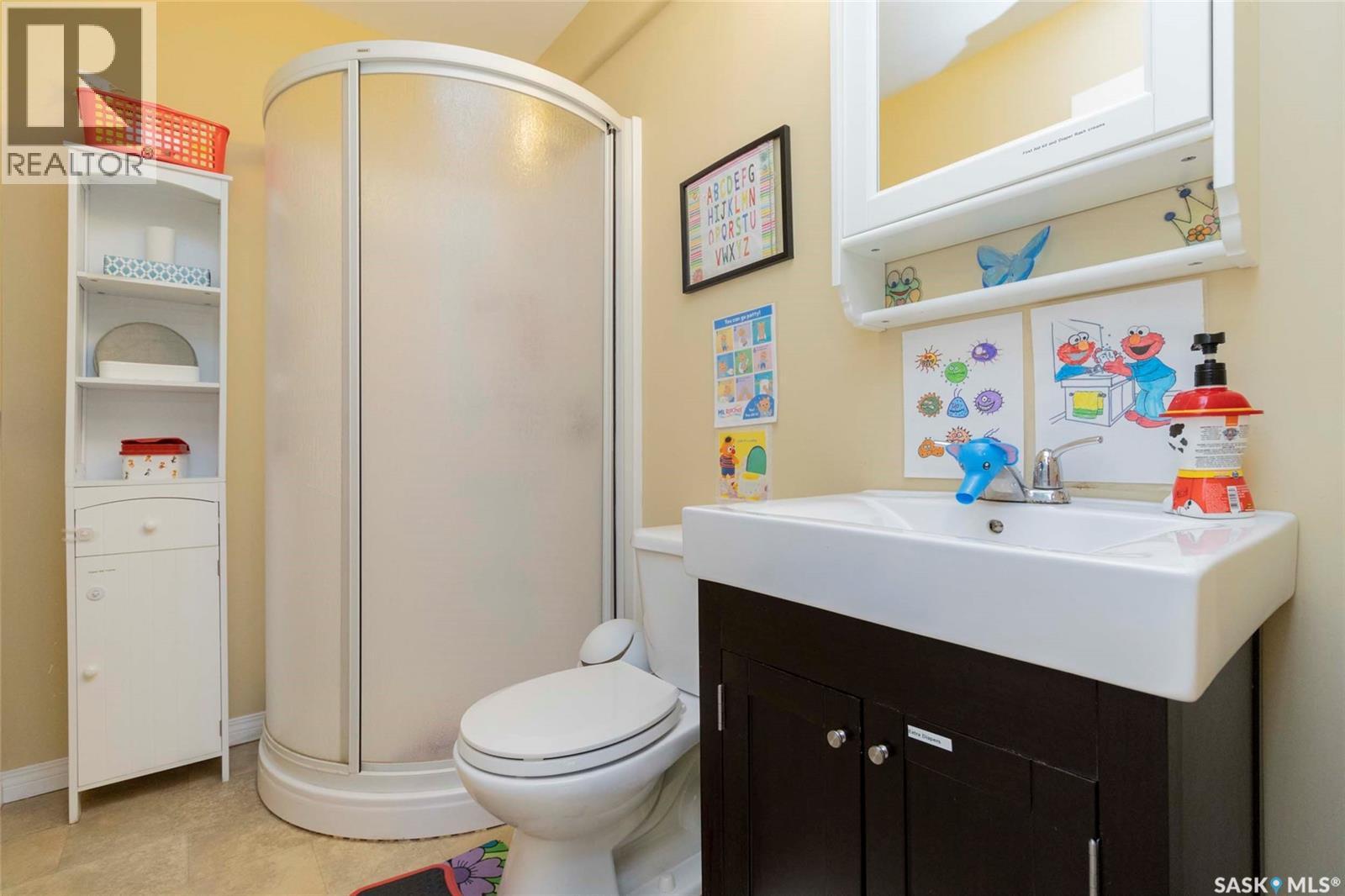 531 Dickson Lane, Saskatoon, SK - Indoor Photo Showing Bathroom