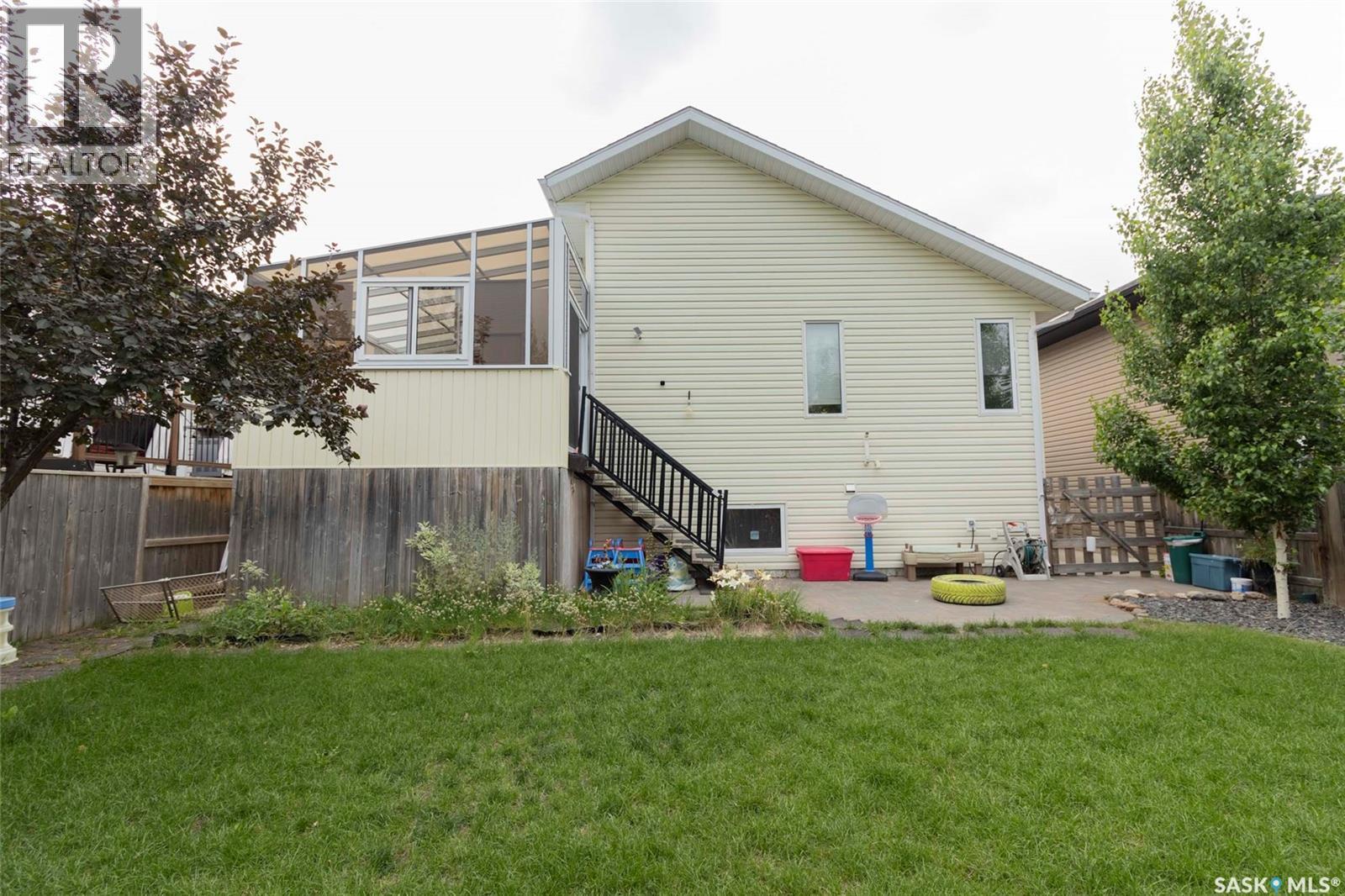 531 Dickson Lane, Saskatoon, SK - Outdoor