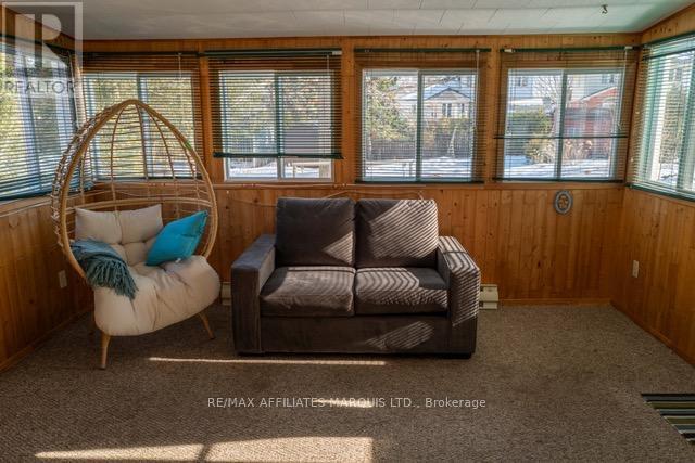 Insulated Three season sunroom off dining area - 577 Lynwood Drive, Cornwall, ON - Indoor