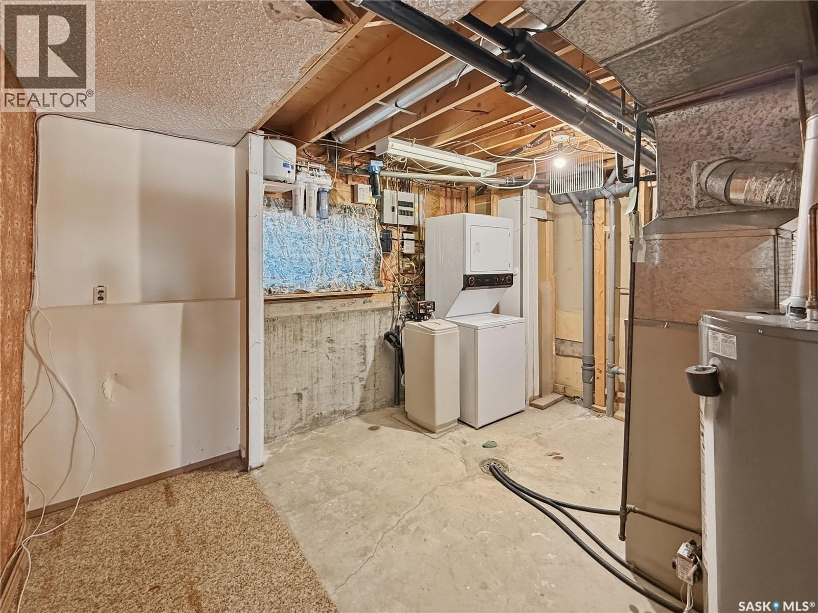 264 Hayes Drive, Swift Current, SK - Indoor Photo Showing Basement