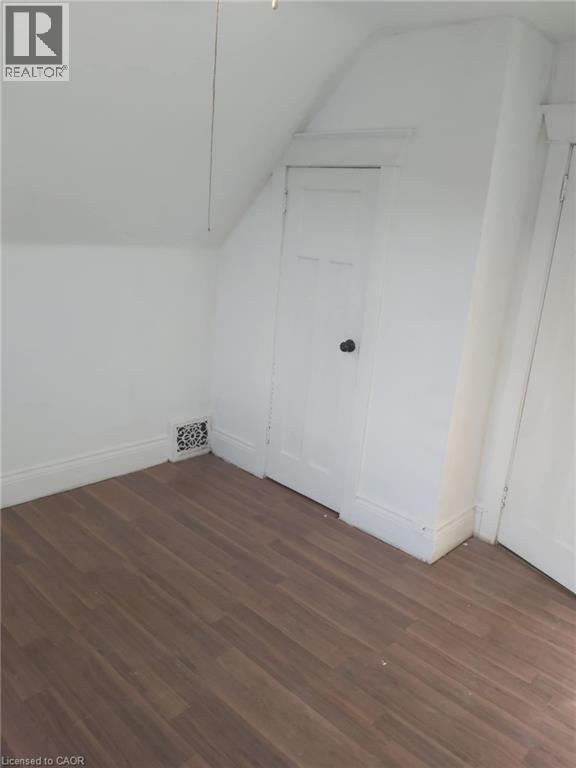 82 Cambridge Avenue, Hamilton, ON - Indoor Photo Showing Other Room