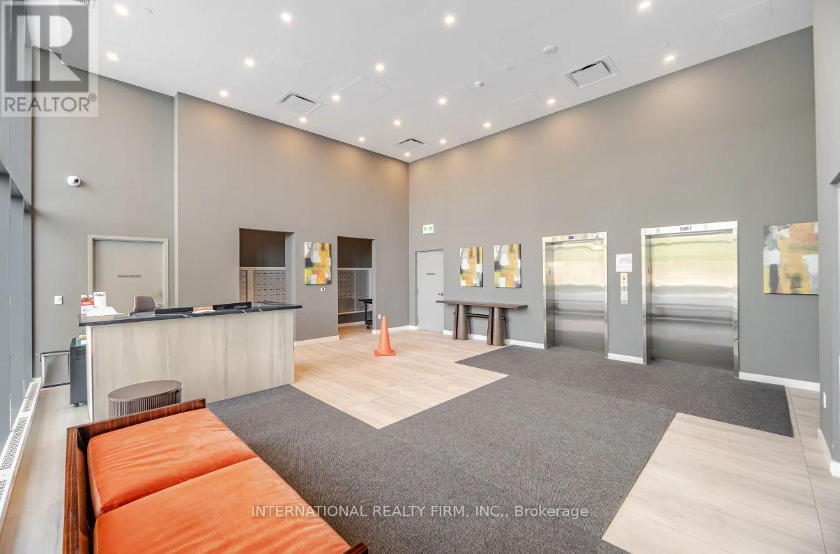 710 - 859 The Queensway, Toronto, ON - Indoor Photo Showing Other Room