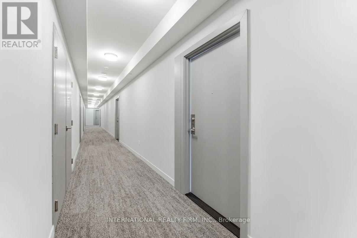 710 - 859 The Queensway, Toronto, ON - Indoor Photo Showing Other Room