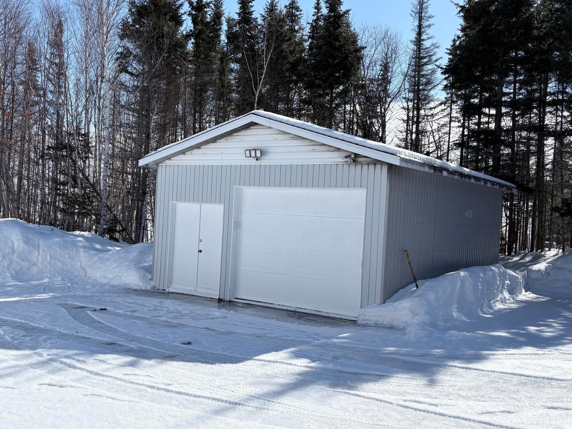 Garage - 41 Route 138, Baie-Trinité, QC - Outdoor