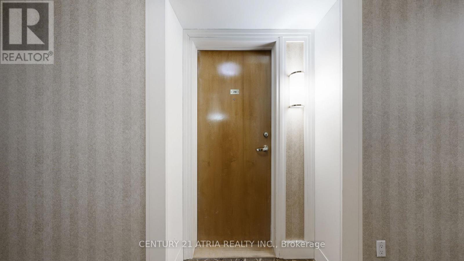 719 - 9015 Leslie Street, Richmond Hill, ON - Photo Showing Other Room