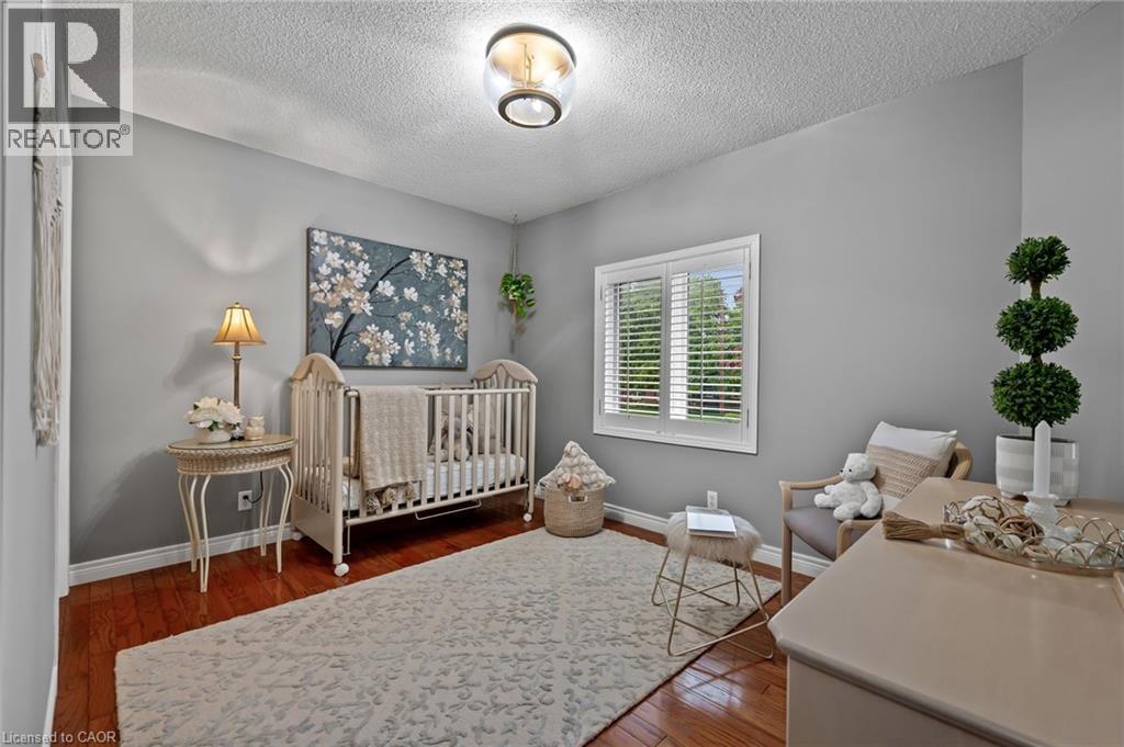 1 Brown Avenue, Cambridge, ON - Indoor Photo Showing Bedroom