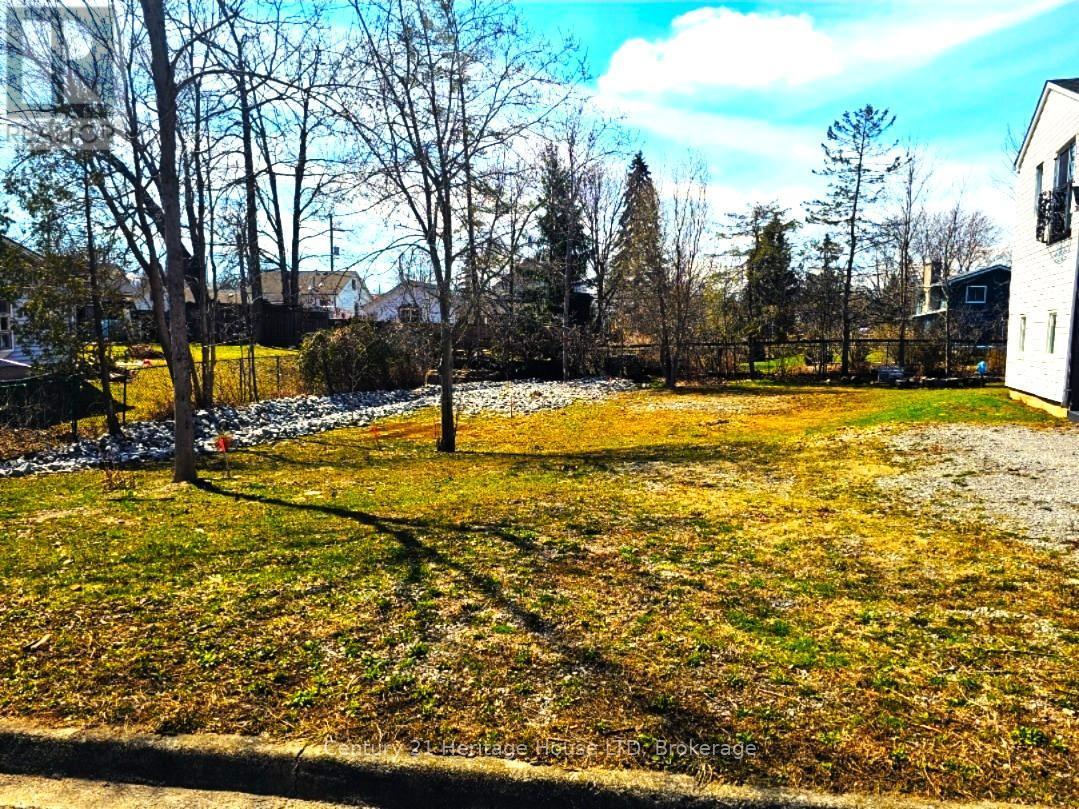 28 Radford Avenue W, Fort Erie (Lakeshore), ON