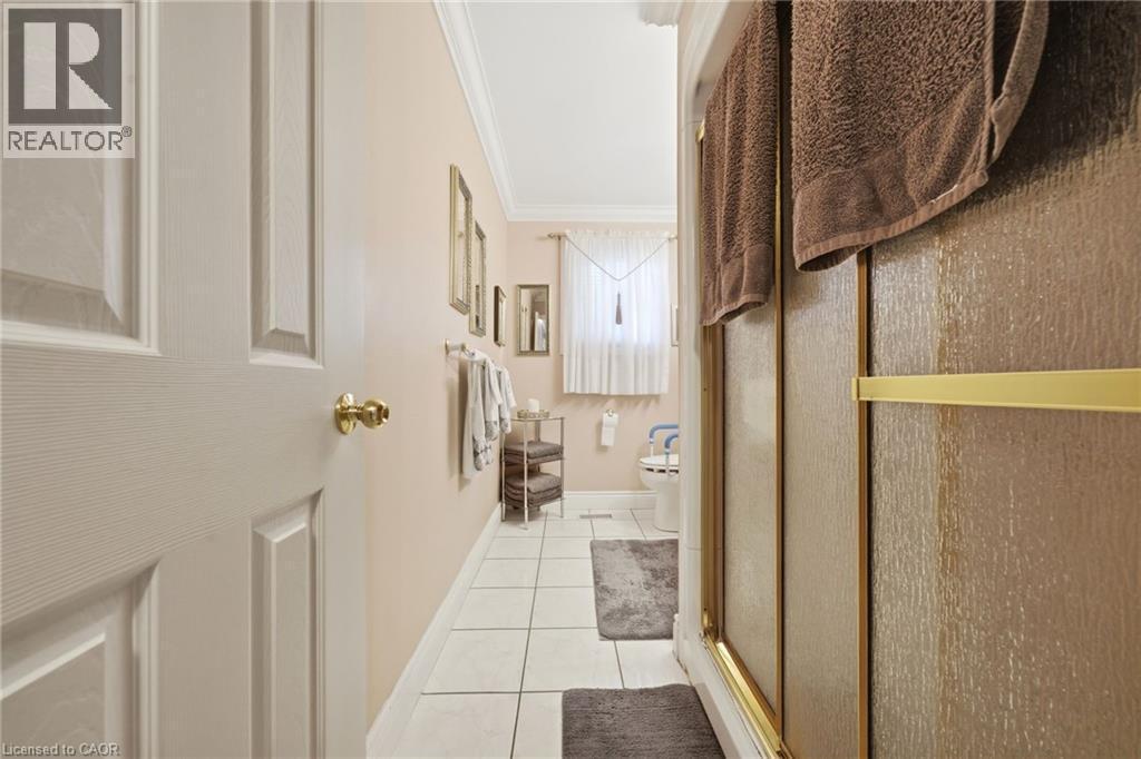 1149 Dowland Crescent, Burlington, ON - Indoor Photo Showing Other Room