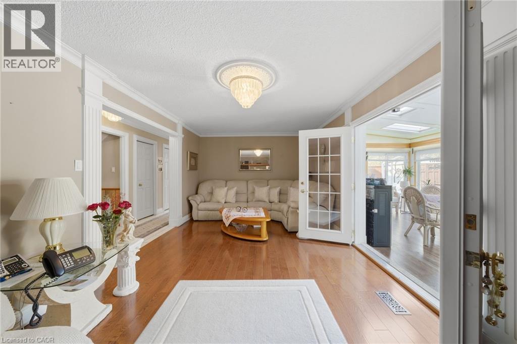 1149 Dowland Crescent, Burlington, ON - Indoor