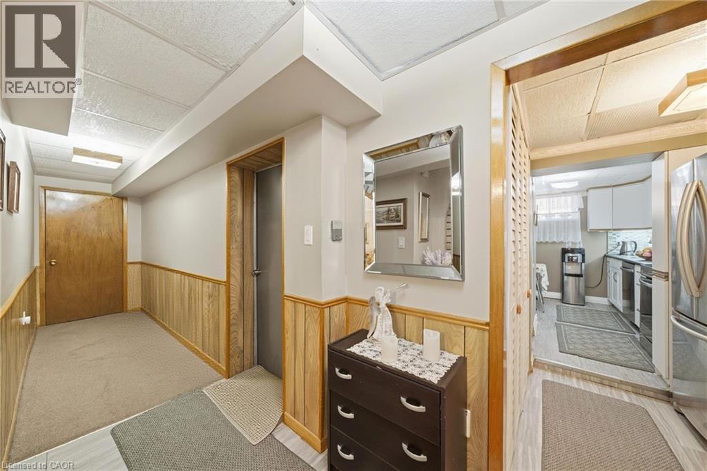 1149 Dowland Crescent, Burlington, ON - Indoor