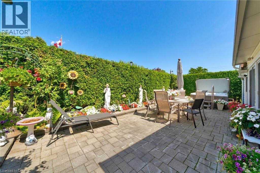 1149 Dowland Crescent, Burlington, ON - Outdoor