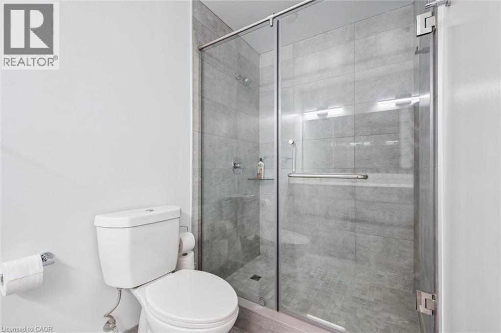 15 Glebe Street Unit# 902, Cambridge, ON - Indoor Photo Showing Bathroom