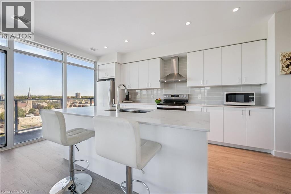 15 Glebe Street Unit# 902, Cambridge, ON - Indoor Photo Showing Kitchen With Stainless Steel Kitchen With Upgraded Kitchen