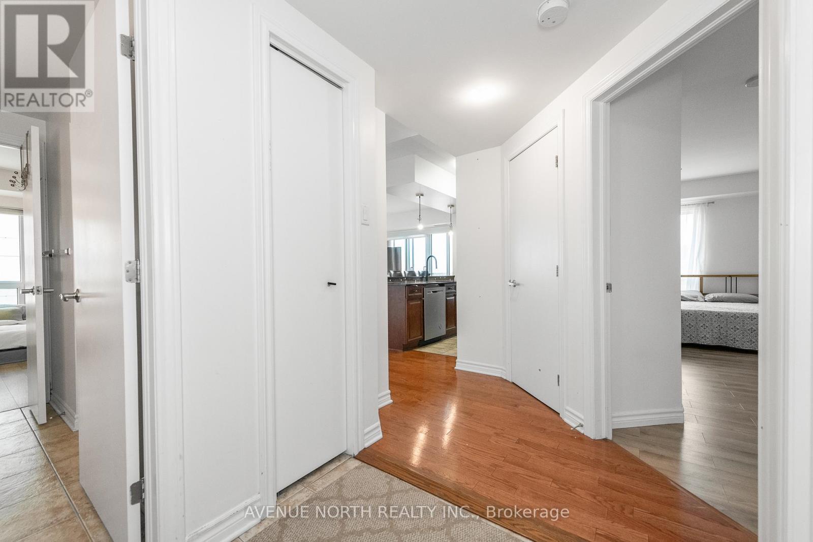 912 - 200 Rideau Street, Ottawa, ON - Indoor Photo Showing Other Room