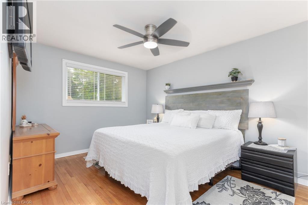 Primary Bedroom - 63 Lionsgate Avenue, Hamilton, ON - Indoor Photo Showing Bedroom