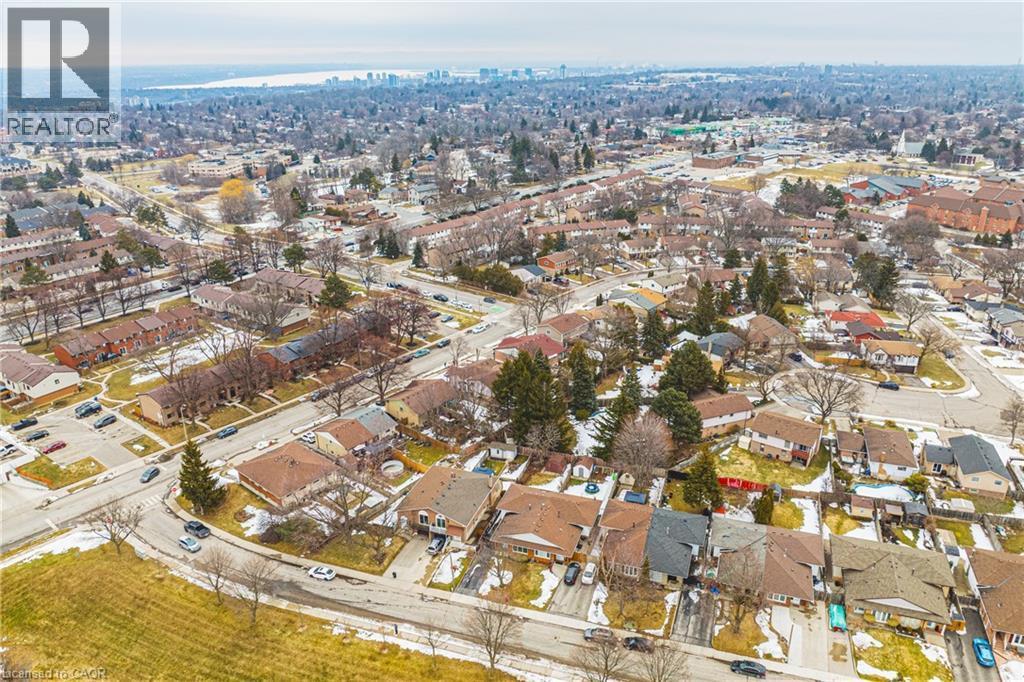 21 Lynwood Road, Hamilton, ON - Outdoor With View