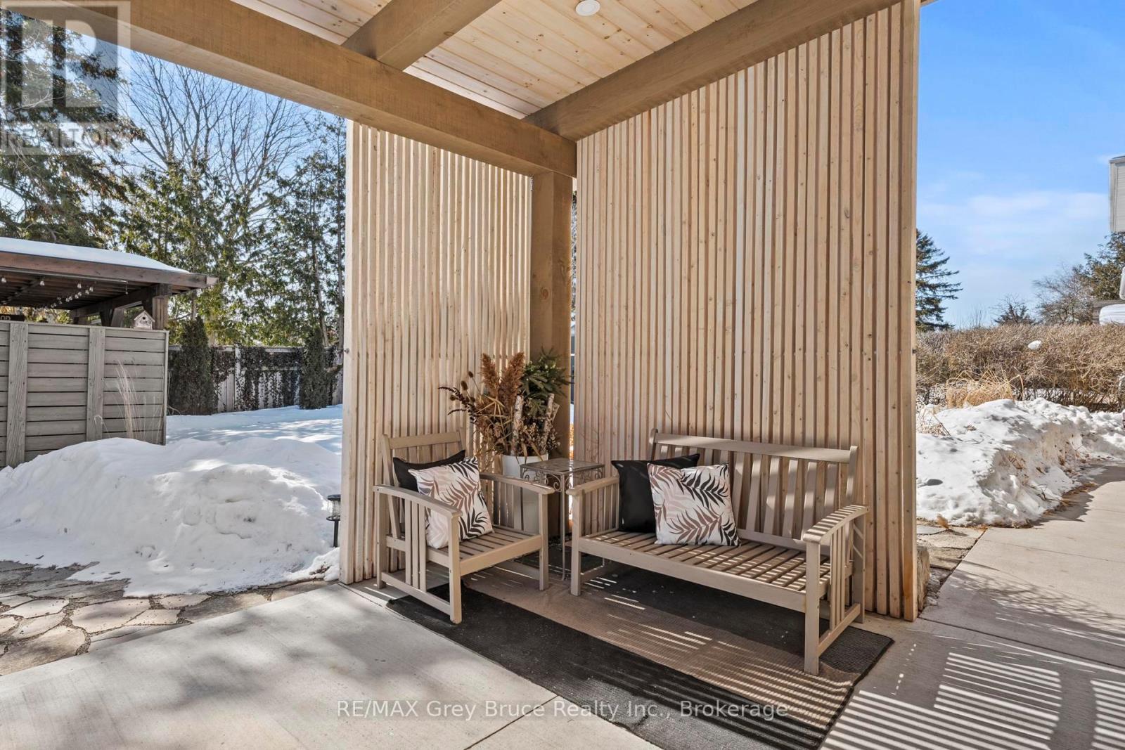 Outside Entertaining Area - 74 Inwood Crescent, Kitchener, ON - With Exterior