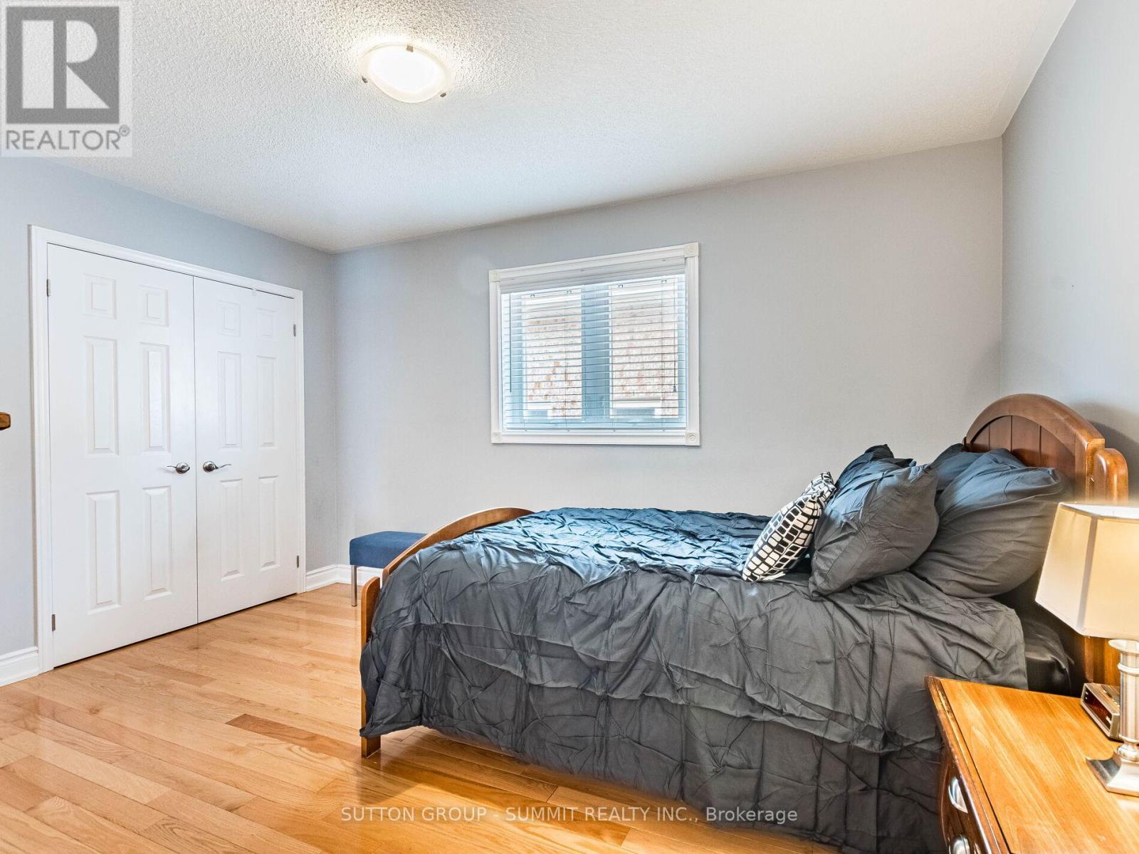 5437 Middleport Crescent, Mississauga, ON - Indoor Photo Showing Bedroom