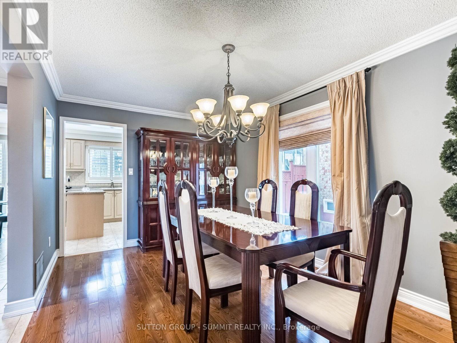 5437 Middleport Crescent, Mississauga, ON - Indoor Photo Showing Dining Room