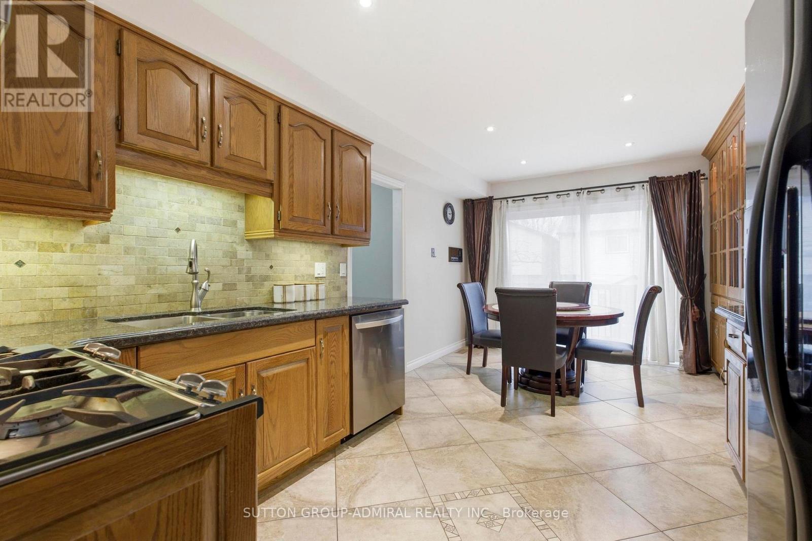 47 Sandy Drive, Hamilton, ON - Indoor