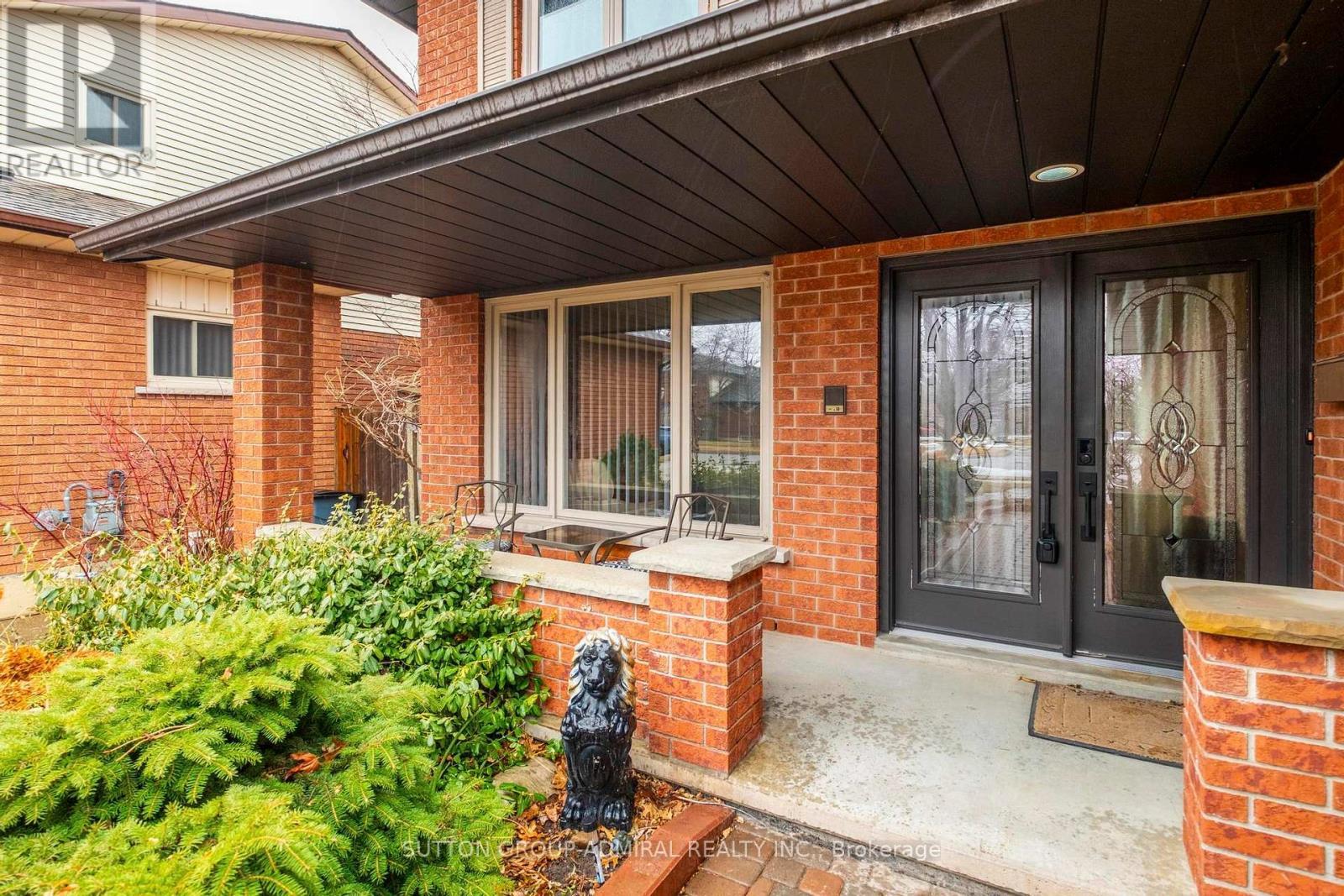 47 Sandy Drive, Hamilton, ON - Outdoor With Deck Patio Veranda With Exterior
