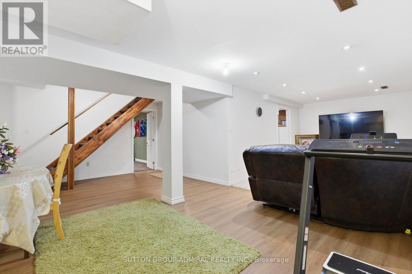 47 Sandy Drive, Hamilton, ON - Indoor