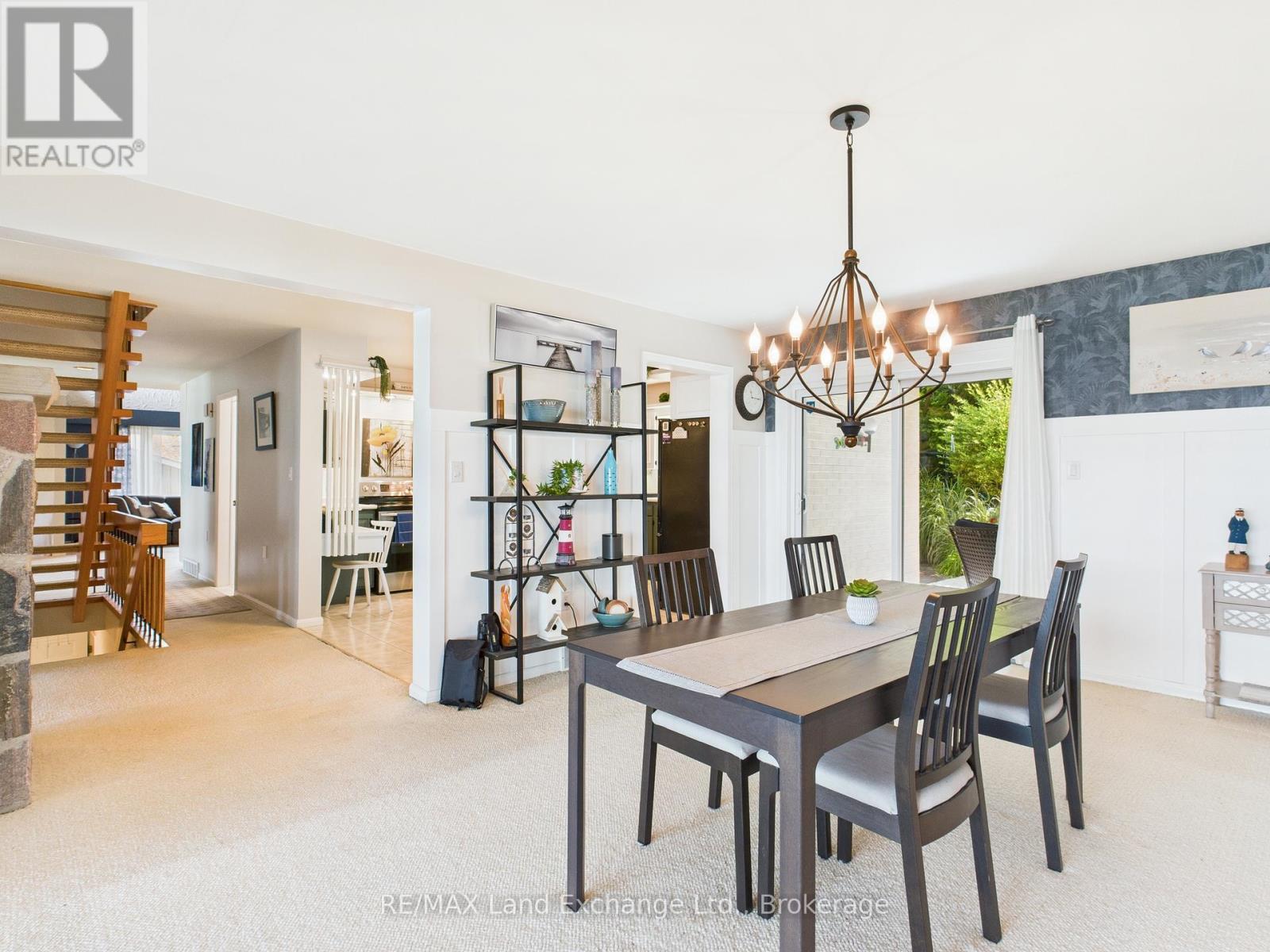 147 Goderich Street, Kincardine, ON - Indoor Photo Showing Dining Room