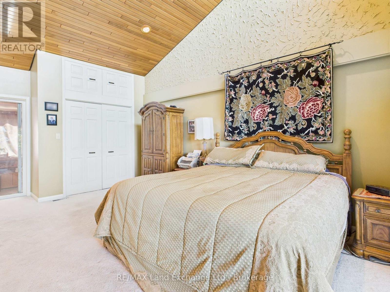 147 Goderich Street, Kincardine, ON - Indoor Photo Showing Bedroom