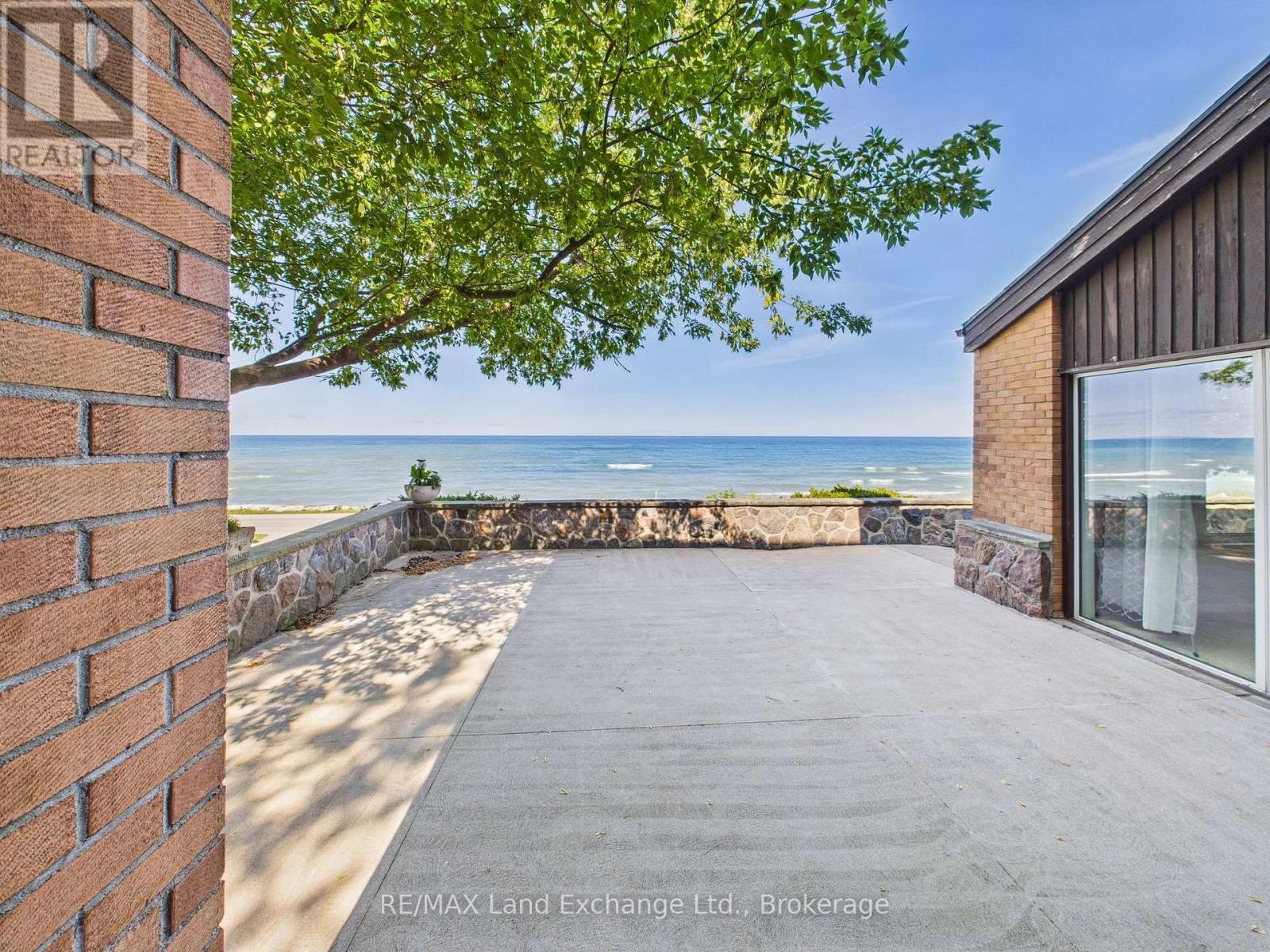 147 Goderich Street, Kincardine, ON - Outdoor With Body Of Water