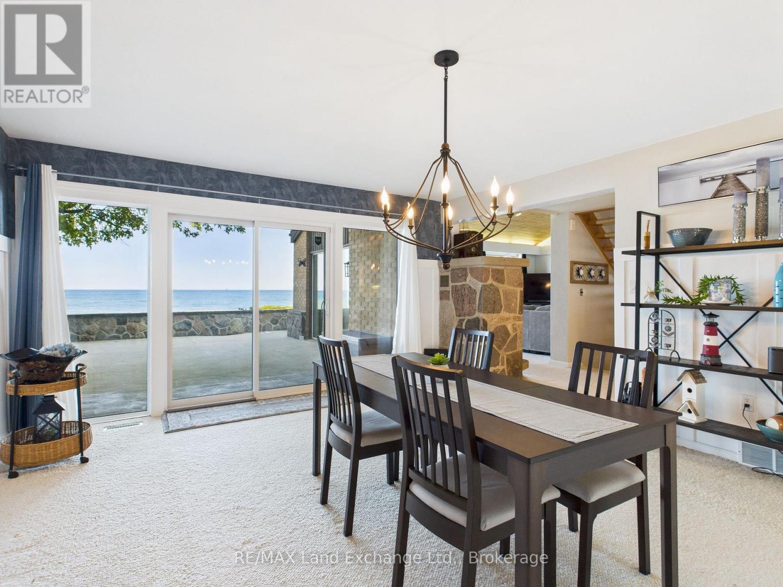 147 Goderich Street, Kincardine, ON - Indoor Photo Showing Dining Room