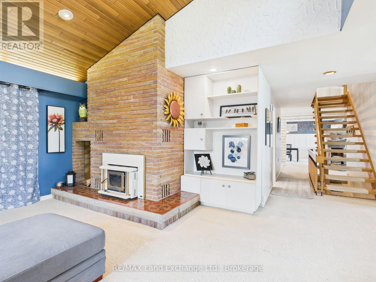 147 Goderich Street, Kincardine, ON - Indoor With Fireplace