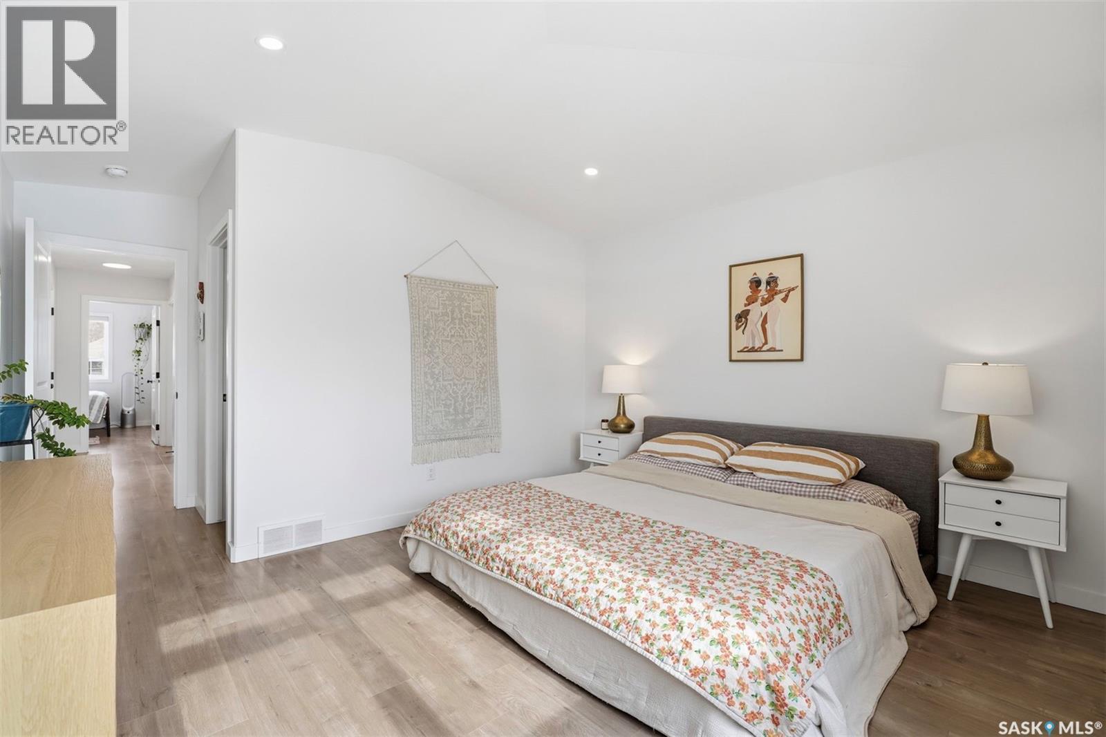 1041 4Th Street E, Saskatoon, SK - Indoor Photo Showing Bedroom