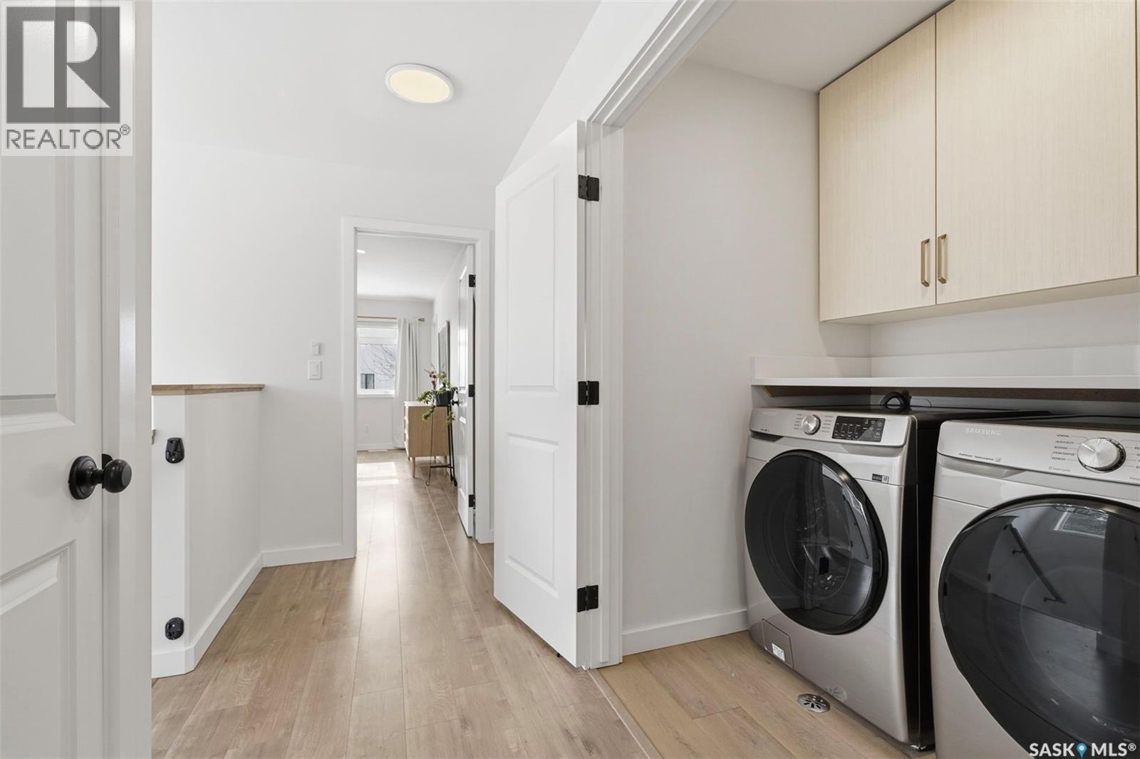 1041 4Th Street E, Saskatoon, SK - Indoor Photo Showing Laundry Room