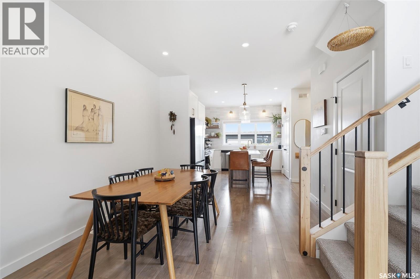 1041 4Th Street E, Saskatoon, SK - Indoor Photo Showing Dining Room