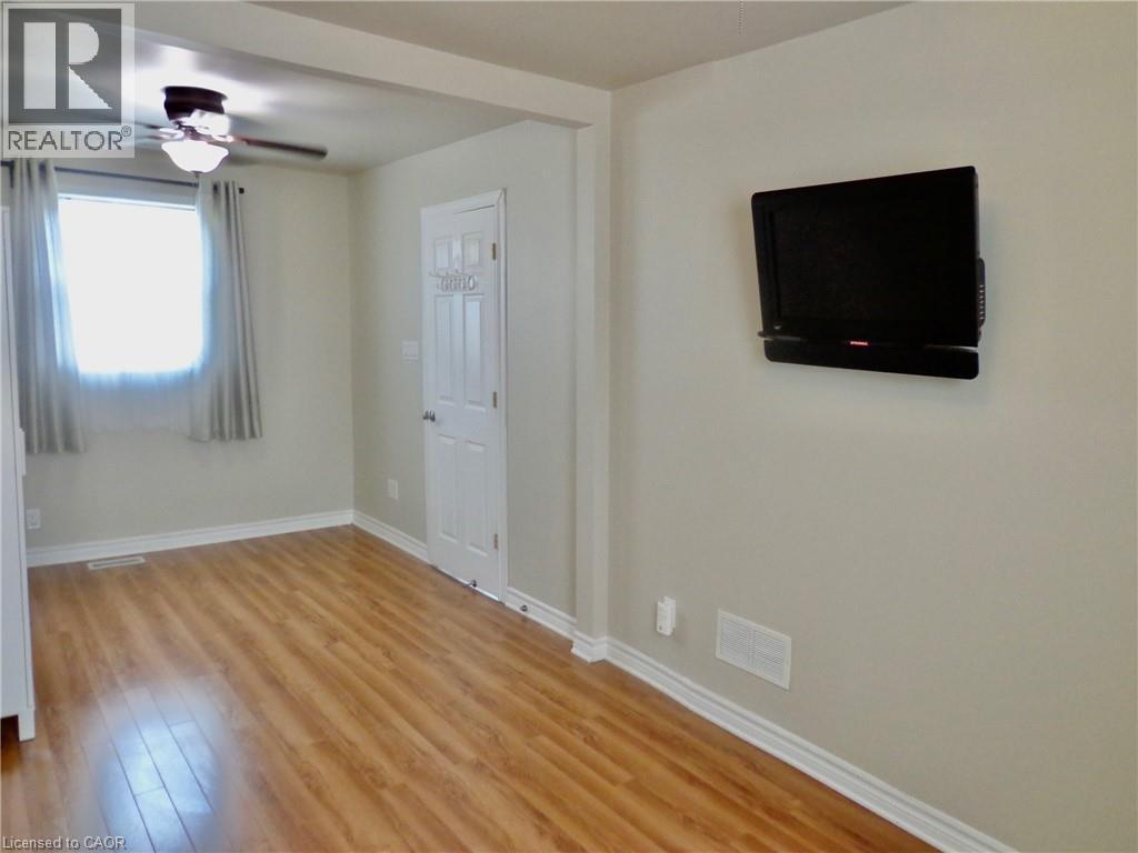 562 Beach Boulevard, Hamilton, ON - Indoor Photo Showing Other Room