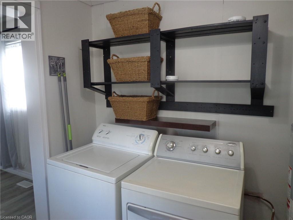 562 Beach Boulevard, Hamilton, ON - Indoor Photo Showing Laundry Room