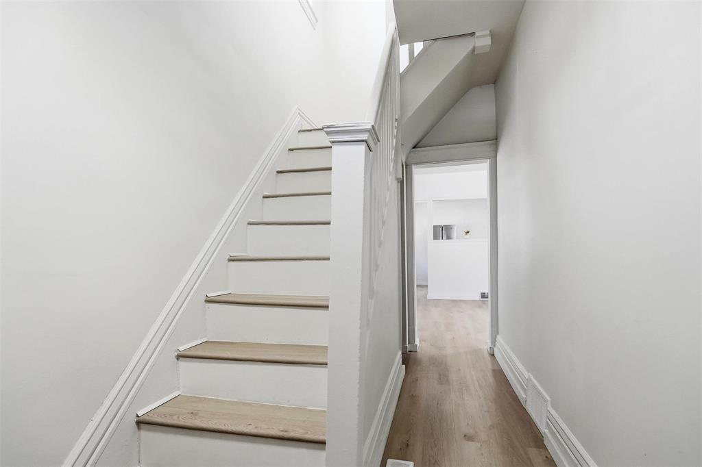 380 Tweed Avenue, Winnipeg, MB - Indoor Photo Showing Other Room