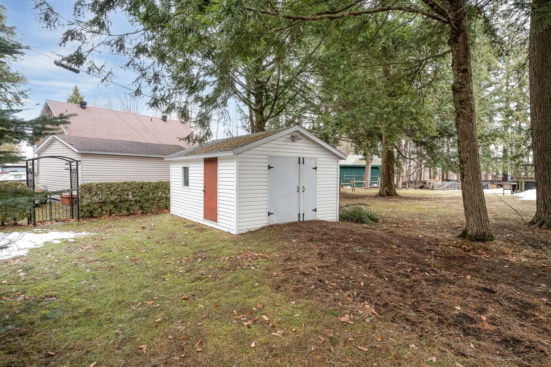 Remise - 216 Route 202 E., Bedford - Canton, QC - Outdoor