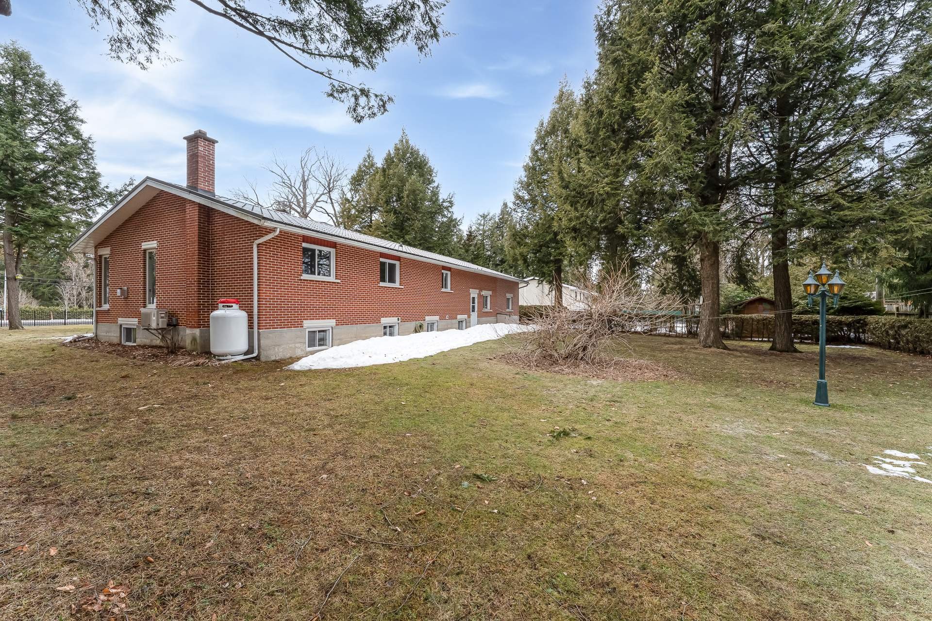 Face arrière - 216 Route 202 E., Bedford - Canton, QC - Outdoor