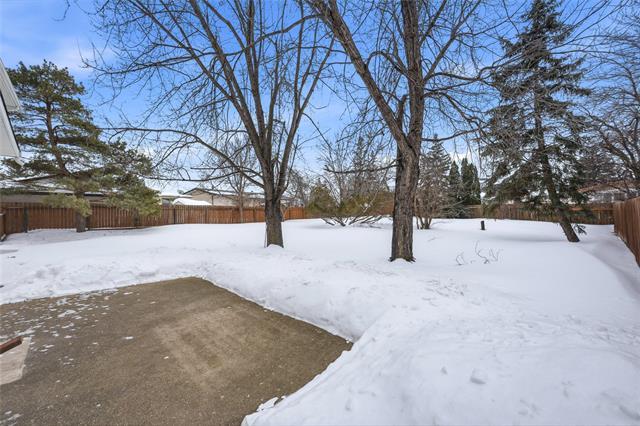 18 Edgemont Dr, Winnipeg, MB